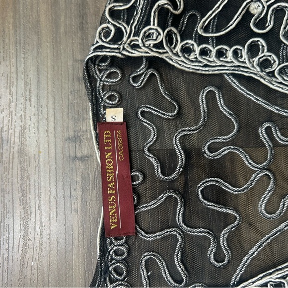 Black and White Embroidered Sheer Shrug - Picture 3 of 5